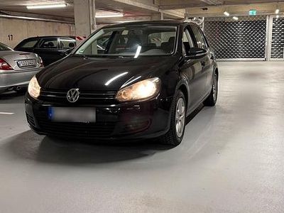 Gebraucht VW Golf VI 122 PS (89 kW) 2010 Schwarz Kleinwagen