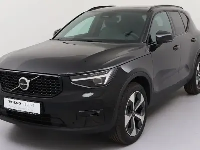 Gebraucht Volvo XC40 Plus 163 PS (119 kW) 2025 Schwarz SUV