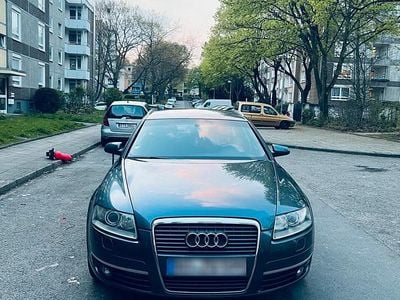 Usado Audi A6 Sport 170 HP (125 kW) 2006 Azul Carrinha