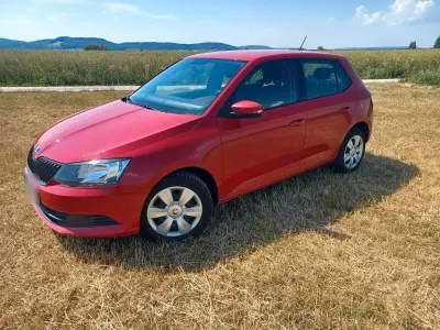 Gebraucht Skoda Fabia Cool Edition 60 PS (44 kW) 2015 Rot Kleinwagen