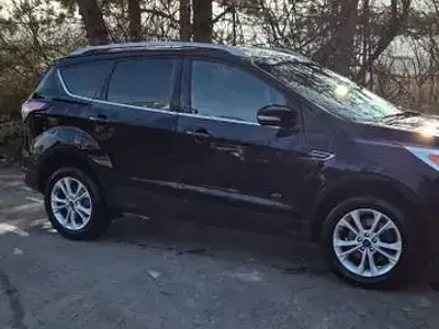 Gebraucht Ford Kuga 182 PS (133 kW) 2017 Schwarz SUV