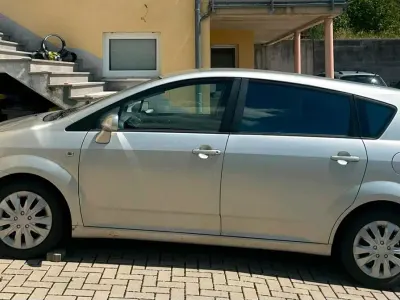 Gebraucht Toyota Corolla Verso 136 PS (100 kW) 2009 Silber Van / Kleinbus