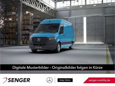 Blau Gebraucht 2023 Mercedes Sprinter Van | 29.691 € (Guter Preis)
