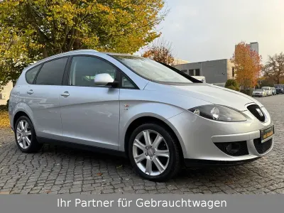 Gebraucht Seat Altea XL Comfort 125 PS (91 kW) 2009 Grau Van / Kleinbus