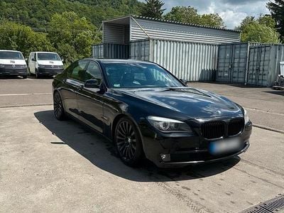 BMW 730