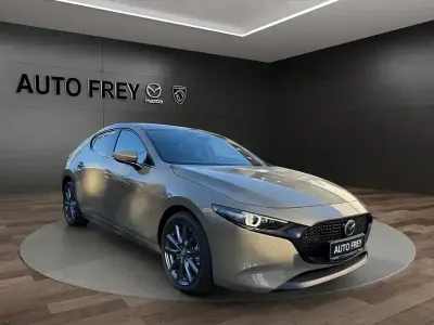 Gebraucht Mazda 3 Exclusive-Line 140 PS (102 kW) 2024 Zircon sand Limousine