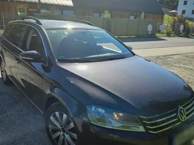 Gebraucht VW Passat 105 PS (77 kW) 2011 Andere farben Kombi