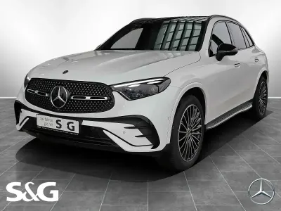 Używany Mercedes GLC300 AMG 269 KM (197 kW) 2026 Biały SUV