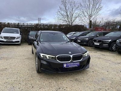 Gebraucht BMW 320 Shadowline 190 PS (139 kW) 2022 Saphirschwarz Kombi