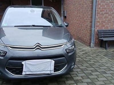 Grau Gebraucht 2016 Citroën C4 Picasso PureTech Van / Kleinbus | 8.100 € (Fairer Preis)