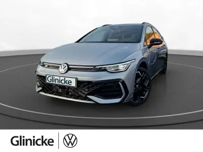 Gebraucht VW Golf VIII R-line 150 PS (110 kW) 2026 Silber Kombi