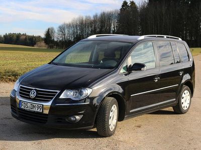 Schwarz Gebraucht 2008 VW Touran Highline Van / Kleinbus | 7.483 € (Teuer)