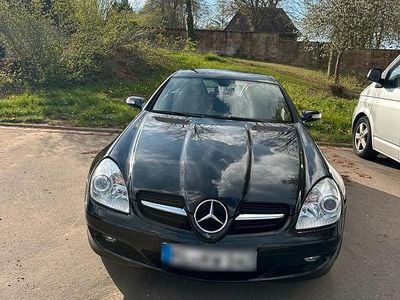 Second-hand Mercedes SLK200 163 CP (119 kW) 2005 Negru Cabrio