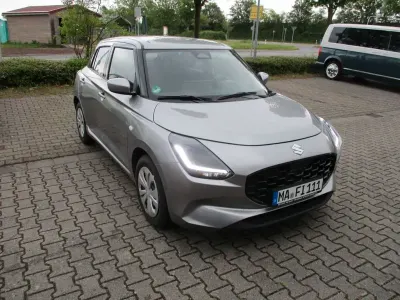 Brugt Suzuki Swift Club 83 HK (61 kW) 2025 Sølv Hatchback