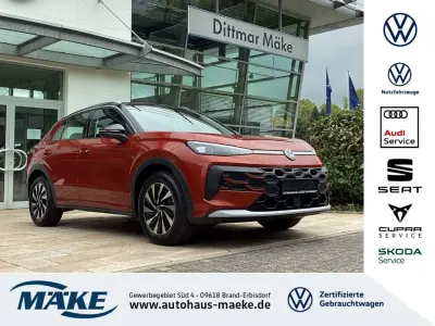 Neu VW T-Roc Cabriolet Style 150 PS (110 kW) 2026 Flame red metallic SUV