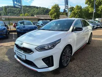 Gebraucht Kia ProCeed GT GT 204 PS (150 kW) 2019 Weiß Kleinwagen