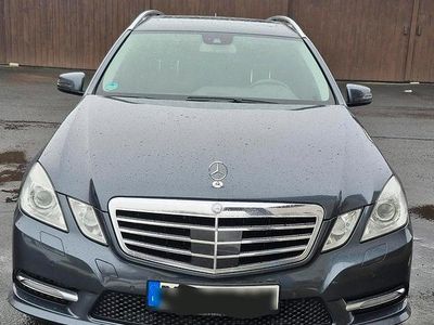 Grau Gebraucht 2013 Mercedes E220 Avantgarde Kombi | 7.800 € (Fairer Preis)