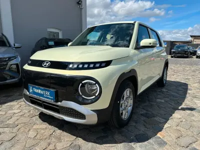 Neu Hyundai Inster Select 85 kW (116 PS) 2026 Gelb Kleinwagen