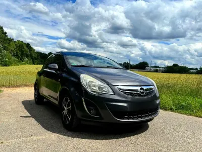 Gebraucht Opel Corsa 69 PS (50 kW) 2011 Schwarz Kleinwagen