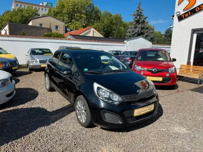 Gebraucht Kia Rio Edition 7 86 PS (63 kW) 2012 Schwarz Kleinwagen