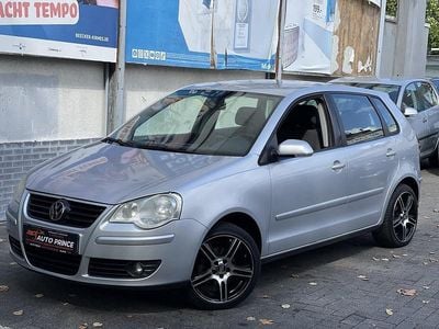 Silber Gebraucht 2009 VW Polo Comfortline Kleinwagen | 2.350 € (Guter Preis)