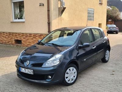 Gebraucht Renault Clio II Dynamique 75 PS (55 kW) 2005 Grau Limousine
