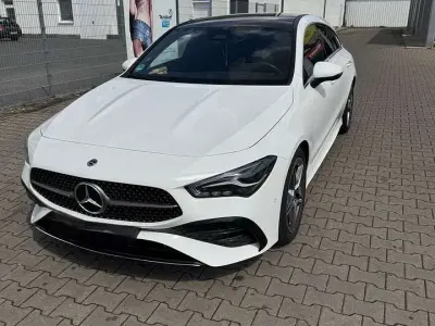 Gebraucht Mercedes CLA220 AMG line 190 PS (139 kW) 2024 Weiß Coupé