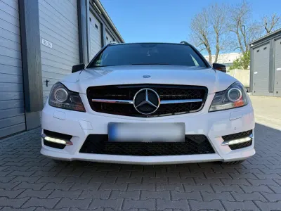 Usata Mercedes 220 Avantgarde 170 CV (125 kW) 2013 Bianco Station wagon