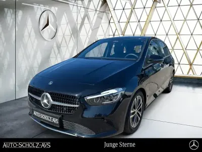 Gebraucht Mercedes B180 Progressive 136 PS (100 kW) 2025 Metalliclack kosmosschwarz Van / Kleinbus
