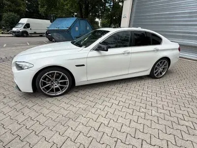 Gebraucht BMW 525 218 PS (160 kW) 2012 Weiß Limousine