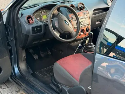 Gebraucht Ford Fiesta 60 PS (44 kW) 2008 Grau Kleinwagen
