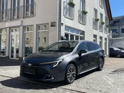 Gebraucht Toyota Corolla Hybrid 152 PS (111 kW) 2025 Grey metallic Kombi