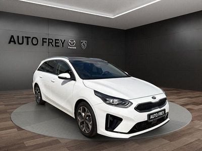 Second-hand Kia Ceed Sportswagon Platinum Edition 141 CP (103 kW) 2020 Alb Break