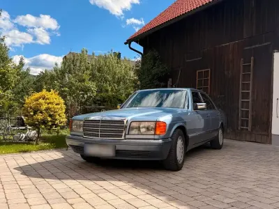 Gebraucht Mercedes S300 179 PS (131 kW) 1991 Blau Limousine