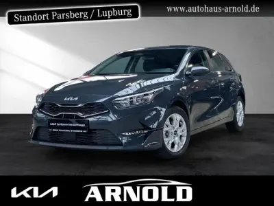 Gebraucht Kia Ceed Vision 140 PS (102 kW) 2025 Darkpentametal Kleinwagen