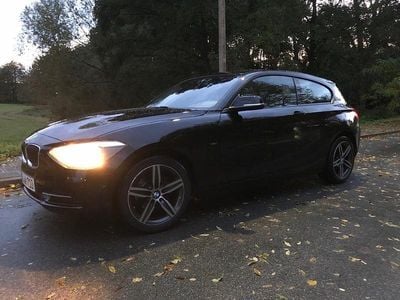 Gebraucht BMW 116 Sport Line 136 PS (100 kW) 2013 Schwarz Kleinwagen
