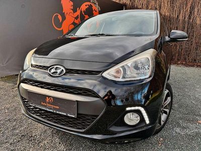 Gebraucht Hyundai i10 67 PS (49 kW) 2016 Schwarz Kleinwagen