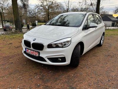 Second-hand BMW 216 180 CP (132 kW) 2016 Alb Monovolum