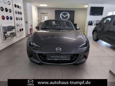 Neu Mazda MX5 132 PS (97 kW) 2025 Grau Cabrio