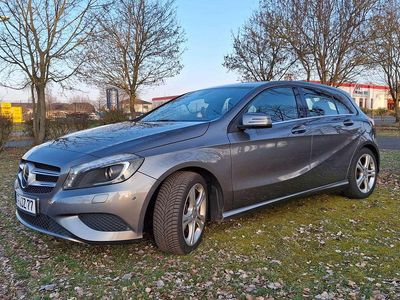 Usata Mercedes A200 Urban 136 CV (100 kW) 2012 Grigio Berlina