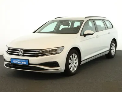 Gebraucht VW Passat 150 PS (110 kW) 2023 Gletscherweiß metallic Kombi
