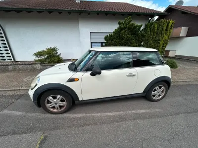 Gebraucht Mini ONE 75 PS (55 kW) 2009 Weiß Kleinwagen