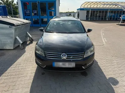 Gebraucht VW Passat 122 PS (89 kW) 2012 Schwarz Kombi