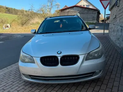 Gebraucht BMW 525 197 PS (144 kW) 2009 Silber Kombi