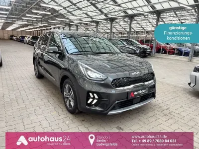 Używany Kia Niro 141 KM (103 kW) 2022 Szary SUV