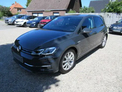 Gebraucht VW Golf VII Highline 131 PS (96 kW) 2019 Grau Limousine