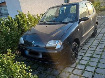 Usado Fiat Seicento 59 HP (43 kW) 2004 Preto Citadino