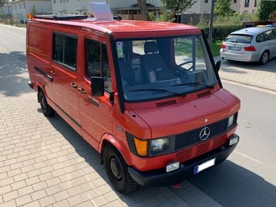 gebraucht Mercedes T1 310 Rot Schaltgetriebe 105 HP