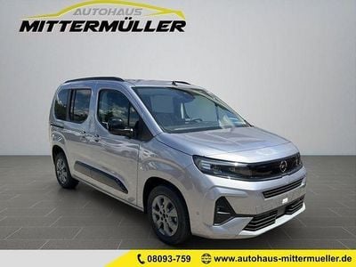Kontrastgrau Gebraucht 2024 Opel Combo Life GS Line Van / Kleinbus | 30.990 € (Etwas zu teuer)