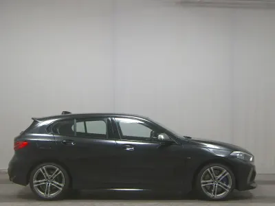 Brugt BMW M135 Comfort Edition 306 HK (225 kW) 2022 Sort Hatchback